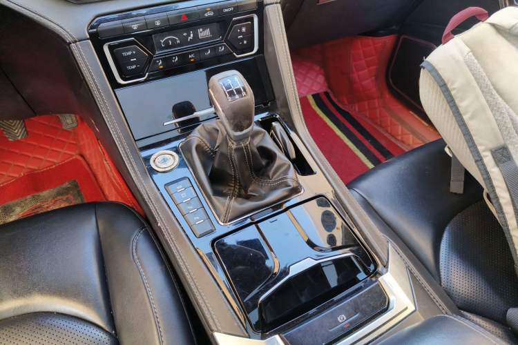 Used Zotye Domy X7 2017 1.8T Manual Luxury Model