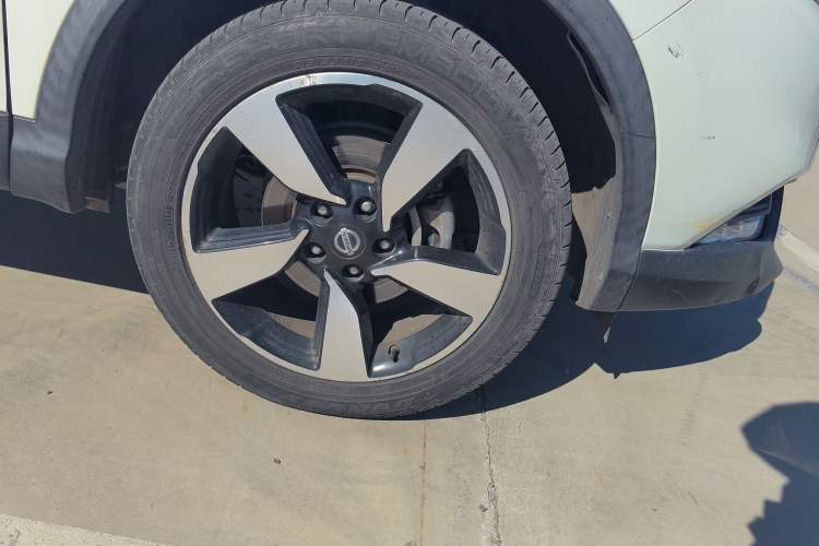 Used Nissan Qashqai 2017 2.0L CVT Smart Enjoyment Version China V Standard Right Front Wheel Hub