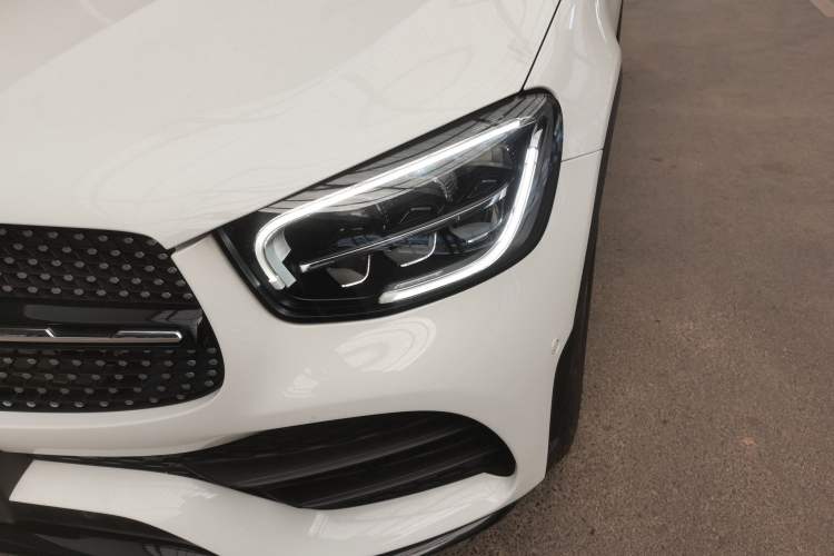 Used Mercedes-Benz GLC Coupe 2020 GLC 260 4MATIC Coupe SUV
