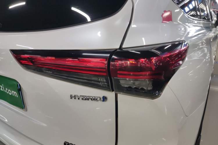 Used Toyota Highlander 2022 Dual-Engine 2.5L Four-Wheel Drive Prestige Version 7 Seats