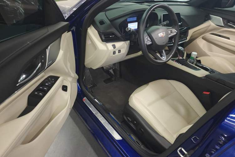 Used Cadillac CT4 2023 25T Luxury Model