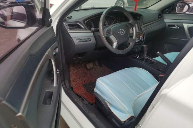 Used Haima M6 2015 1.5T CVT Luxury Model Driver Seat