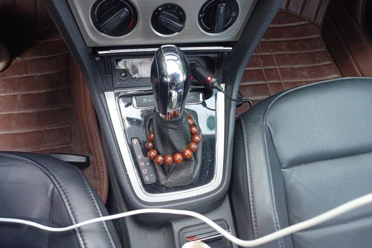 Used Volkswagen Lavida 2013 Restyled Classic 1.6L Automatic Comfort Edition
