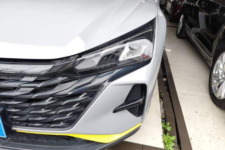 Used Dongfeng Aeolus Yixuan 2023 Mach Edition 1.5T Automatic Pursuit Rider Version