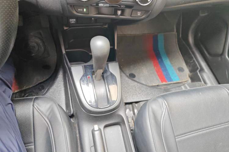 Used Honda Fit 2014 1.5L LX CVT Comfort Model Gear Lever