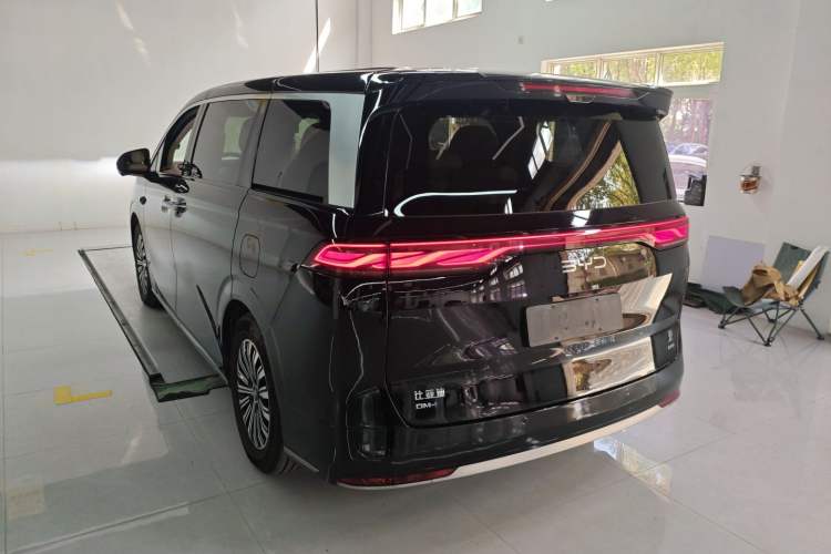 Used BYD Xia 2025 DM-i 1.5T 180km Excellence Model