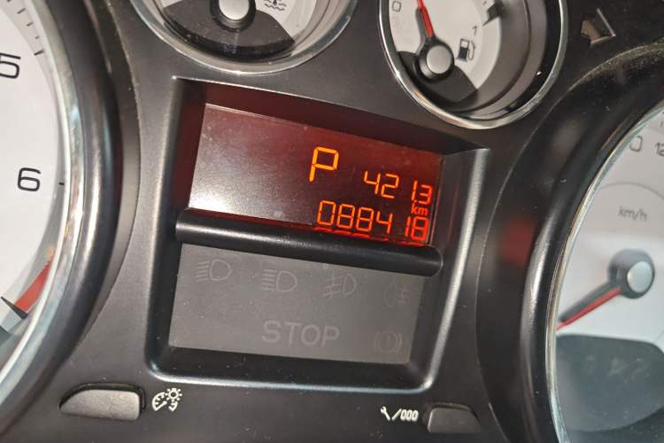 Used Peugeot 308 2014 Enjoy Edition Classic 1.6L Automatic Premium Model Odometer Close Up