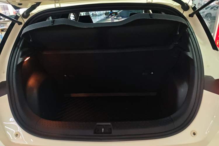 Used BYD Dolphin 2023 420 km Free Version
