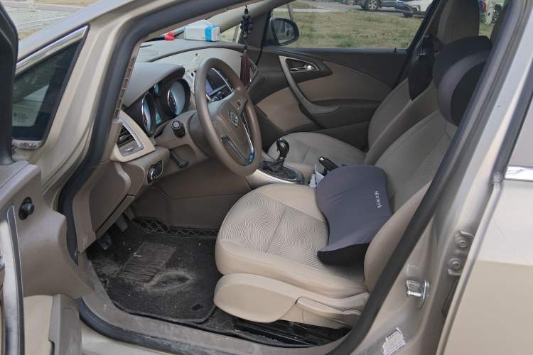 Used Buick GT 2013 GT 1.6L Manual Entry-Level Model