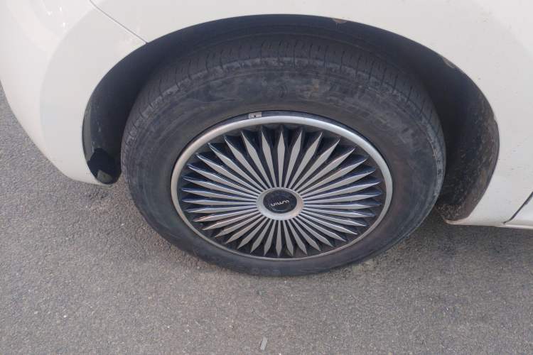 Used CHANGAN NEVO Lumin 2023 301km Honey Dew Edition Left Front Wheel Hub