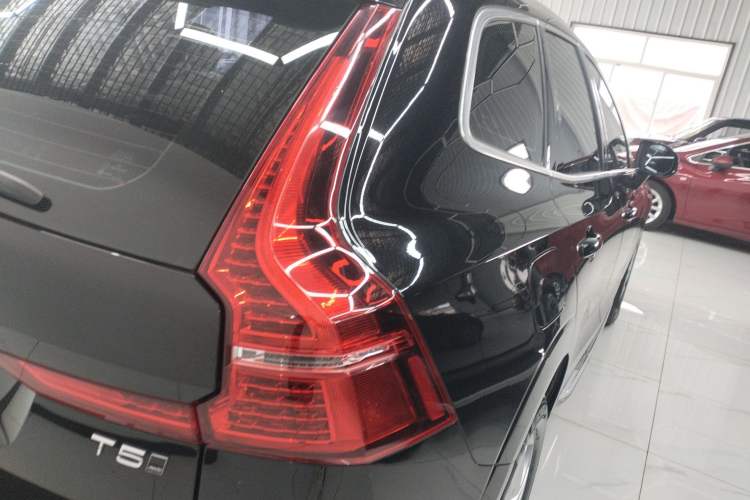 Used Volvo XC60 2021 T5 4x4 Smart Luxury Edition Right Rear Taillight