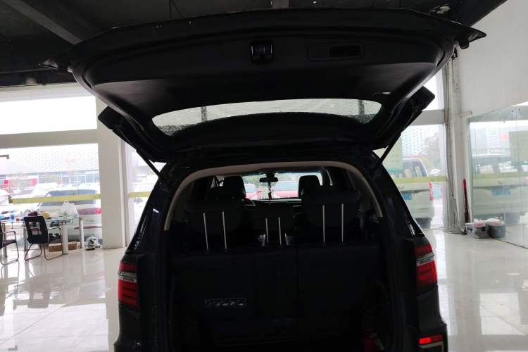 Used Honda Elysion 2019 2.0L Hybrid Luxury Edition