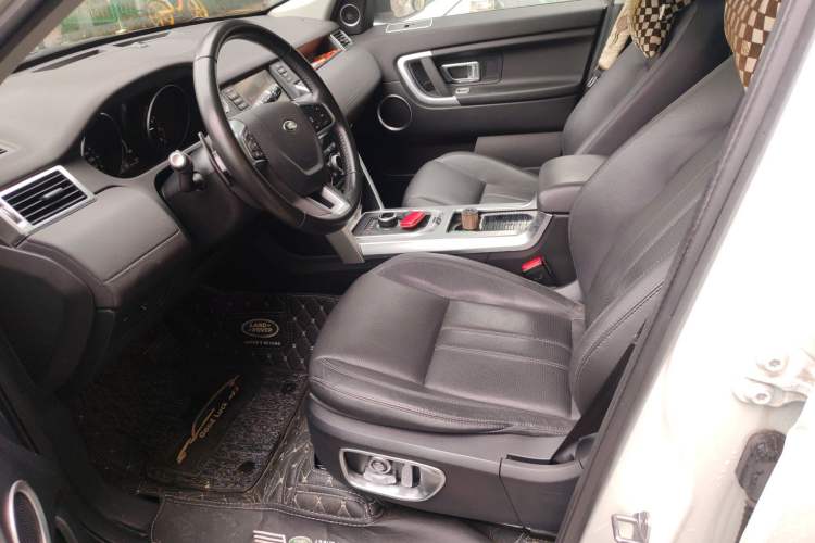 Used Land Rover Discovery Sport 2017 2.0T SE Left Front Seat