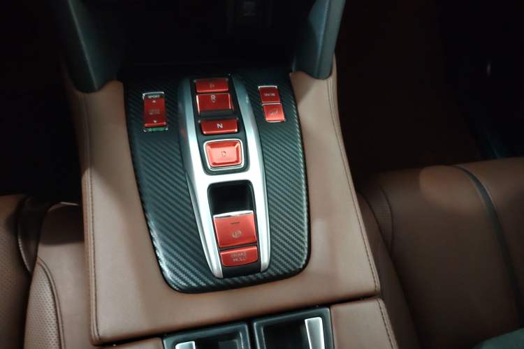 Used Honda UR-V 2020 370TURBO Two-Wheel Drive Luxury Edition
