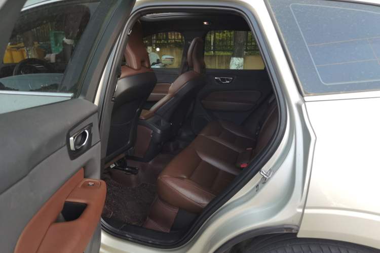 Used Volvo XC60 2021 T5 4x4 Smart Luxury Edition Left Rear Seat