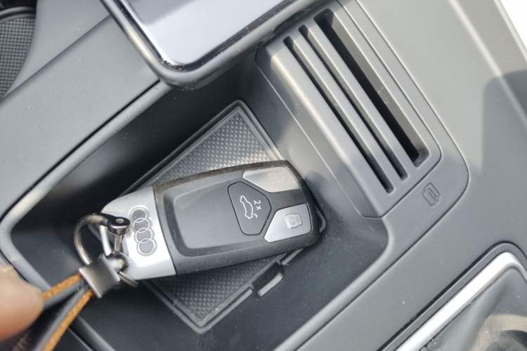 Used Audi A4L 2020 40 TFSI Fashion Dynamic Model
