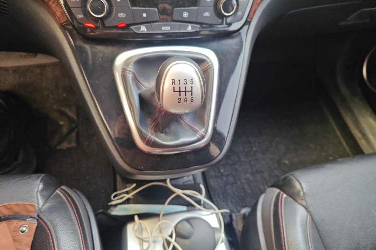 Used Haval H6 2013 Sport Edition 1.5T Manual Two-Wheel Drive Prestige Model
