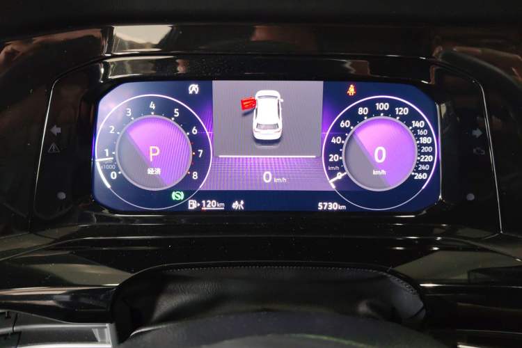 Used Volkswagen Golf 2023 Facelift 280TSI DSG R-Line Lite
