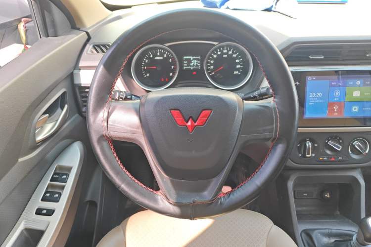 Used Wuling Hongguang 2021 1.5L S Comfort Edition LAR
