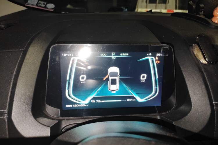 Used BYD Yuan New Energy 2019 EV360 Smart Connect Enjoyment Model