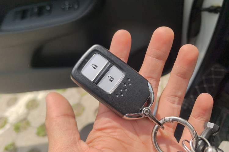 Used Honda Fit 2023 1.5L CVT Trend Edition Vehicle Key