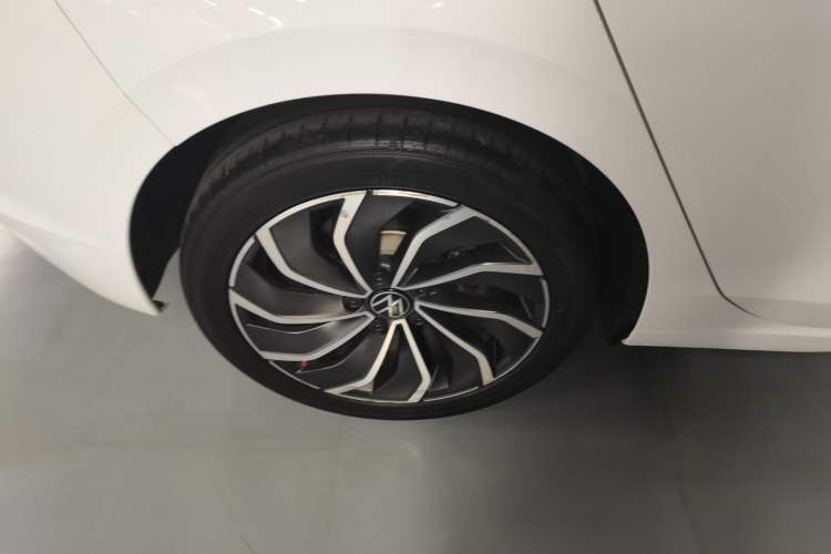 Used Volkswagen Golf 2021 280TSI DSG Pro Right Rear Wheel Hub