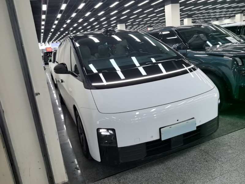 Used Li Auto MEGA 2024 Ultra Model — 3