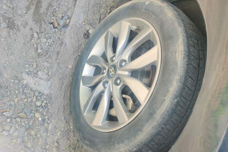 Used Hyundai Elantra (5th Generation / Langdong) 2015 1.6L Manual Leading Model
