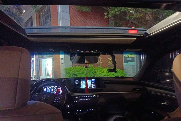 Used Lexus ES 2018 260 Luxury Edition China V Standard