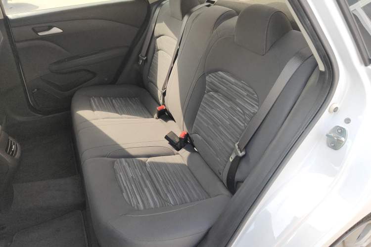 Used Chevrolet Monza 2019 320T Manual Xinxin Edition China VI
