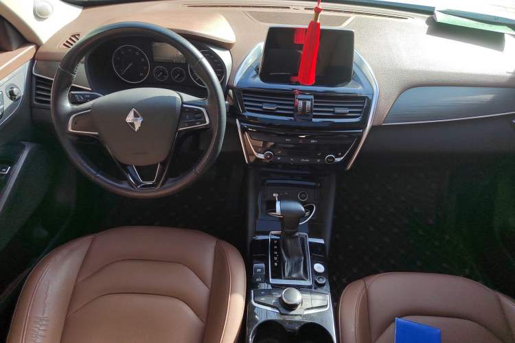 Used BORGWARD BX5 2017 20TGDI Automatic Two-Wheel Drive Pioneer Edition
