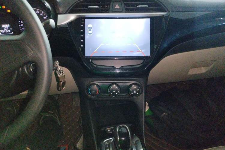 Used Buick Excelle 2018 15N CVT Elite Edition Audio And AC Panel