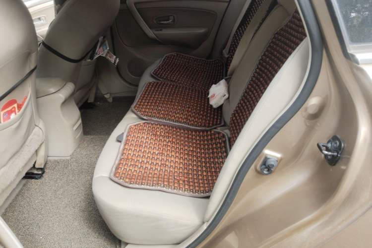 Used Dongfeng Aeolus A60 2012 1.6L Automatic Luxury Version
