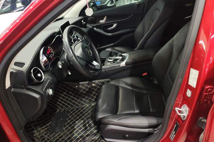 Used Mercedes-Benz C-Class 2018 C 180 L Fashion Edition Sport Version Left Front Seat