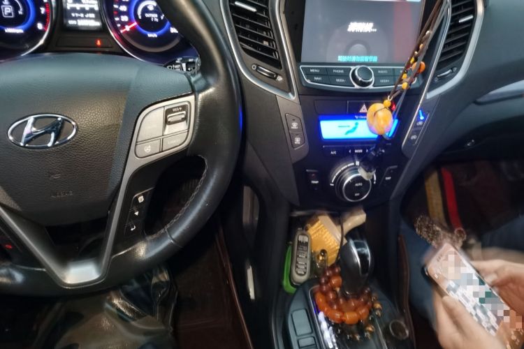 Used Hyundai Santa Fe 2013 2.4L Automatic Two-Wheel Drive Smart Version