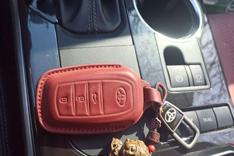 Used Toyota Crown Kluger 2022 2.5L HEV Four-Wheel Drive Flagship Edition Vehicle Key