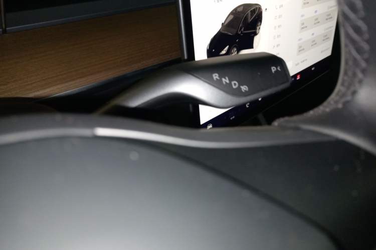 Used Tesla Model Y 2022 Rear-Wheel-Drive Version
