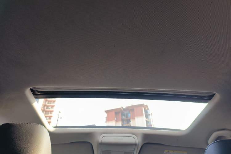 Used Volkswagen Sagitar 2015 1.6L Automatic Comfort Model
