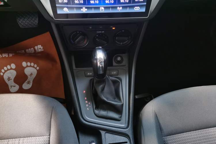 Used Volkswagen Lavida 2017 1.6L Automatic Fashion Edition
