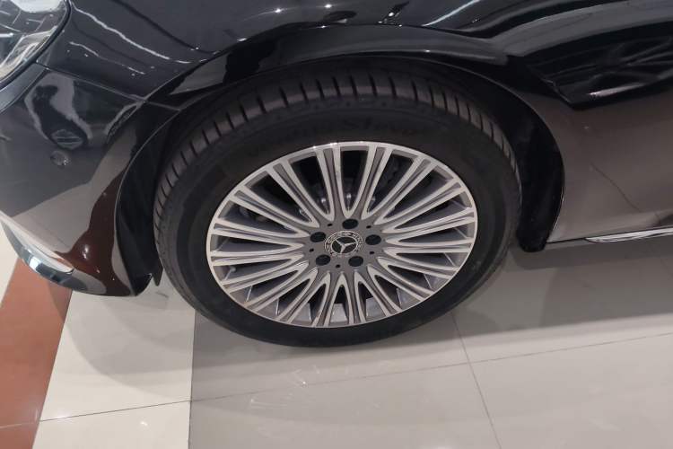 Used Mercedes-Benz E-Class 2023 E 300 L Luxury Model