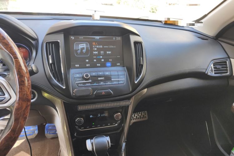 Used HYOSOW S5 2017 1.3T CVT Prestige Edition Audio And AC Panel