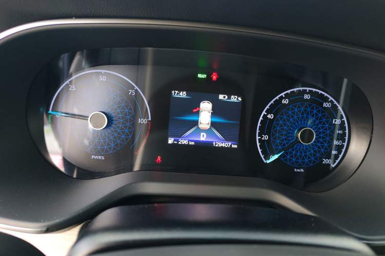 Used Hongqi E-QM5 2024 610 km PLUS
