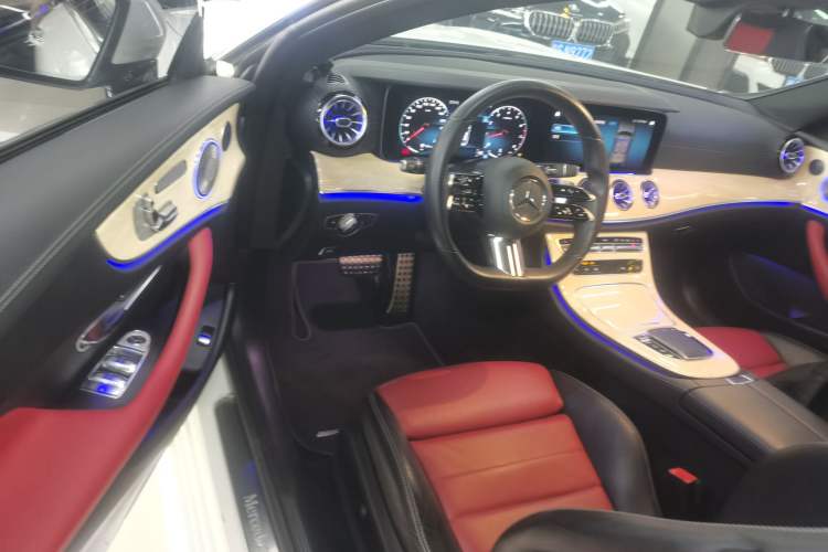 Used Mercedes-Benz E-Class 2021 E 300 Coupe Driver Seat