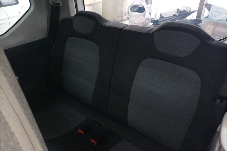 Used Wuling Hongguang MINIEV 2022 Macaron Premium Model – Lithium Iron Phosphate
