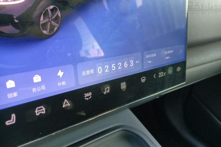 Used VOYAH COURAGE 2024 Four-Wheel Drive Global Edition Odometer Close Up