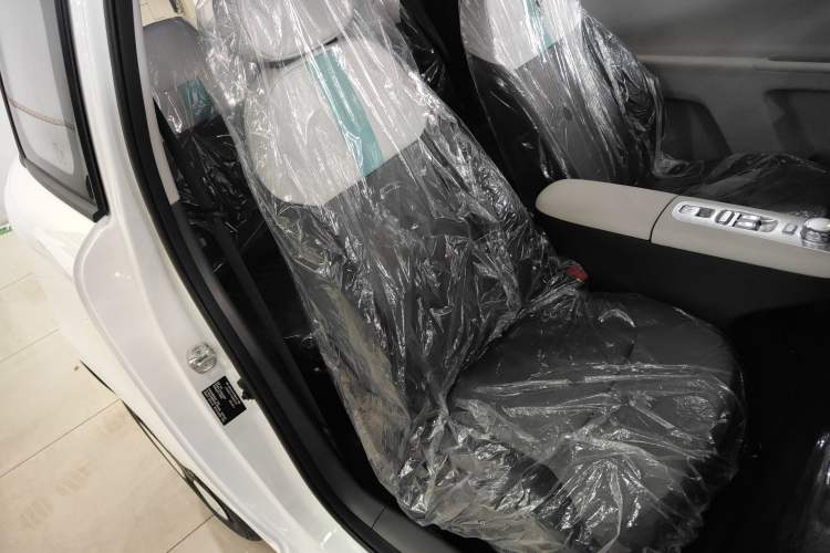 Used CHANGAN NEVO Lumin 2025 205 km Xiangqin Version