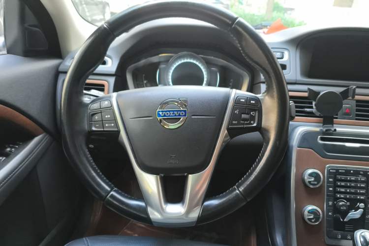 Used Volvo S80L 2015 2.0T T5 Smart Luxury Edition
