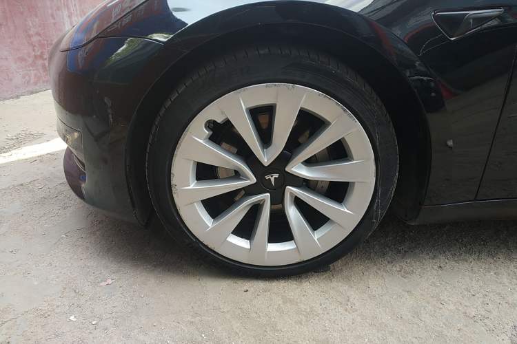 Used Tesla Model 3 2021 Standard Range Rear-Wheel Drive Upgraded Version 3D6 Left Front Wheel Hub