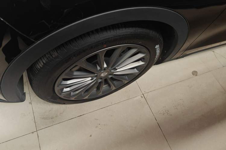 Used Leapmotor C11 2024 All-Electric 580 Luxury Edition Left Front Wheel Hub