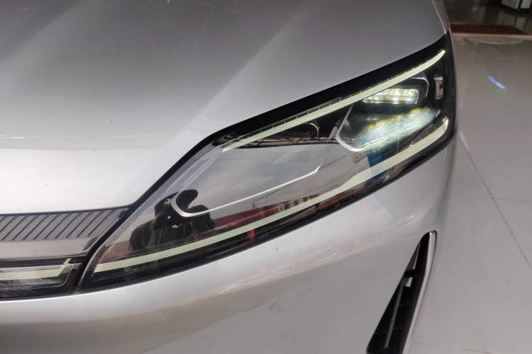 Used Chery Fulwin A9L 2025 Model, 260 Ultra-Long Range Prestige Edition Left Front Headlight